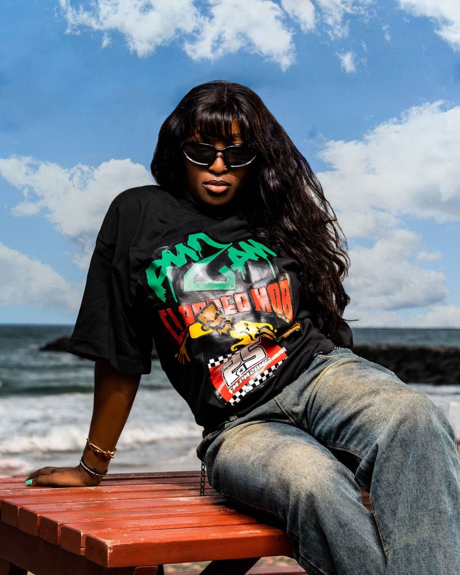 Black PM2AM x Clappedmob Tee